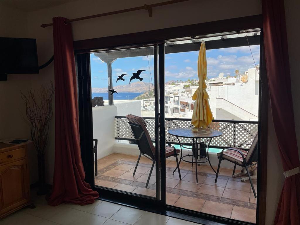 The White Dragos With Ocean View - Ac - Private Pool Apartment ติอาส ภายนอก รูปภาพ