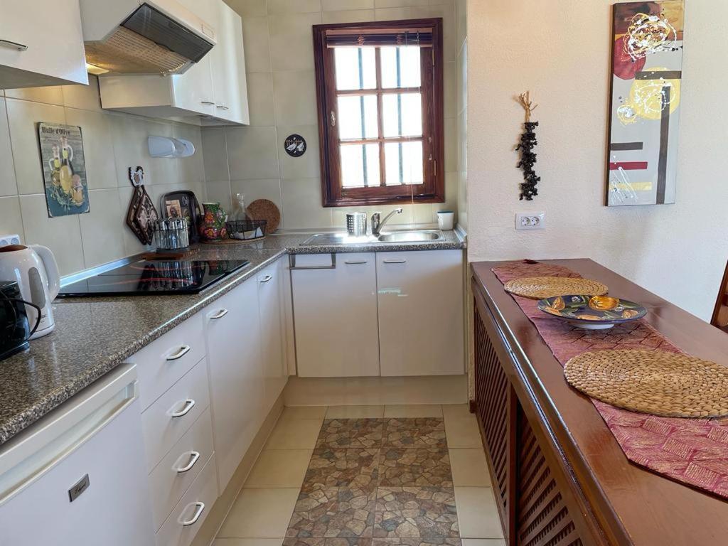 The White Dragos With Ocean View - Ac - Private Pool Apartment ติอาส ภายนอก รูปภาพ