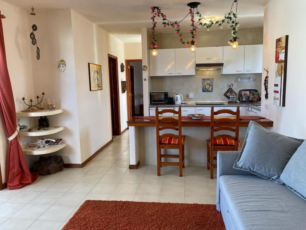 The White Dragos With Ocean View - Ac - Private Pool Apartment ติอาส ภายนอก รูปภาพ